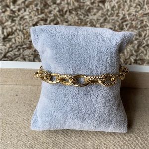 Gold chain link bracelet